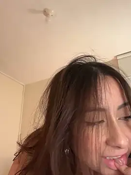 juanasnz99 online show from October 9, 1:47 am