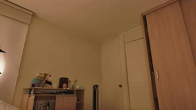 juanasnz99 online show from April 11, 3:22 am