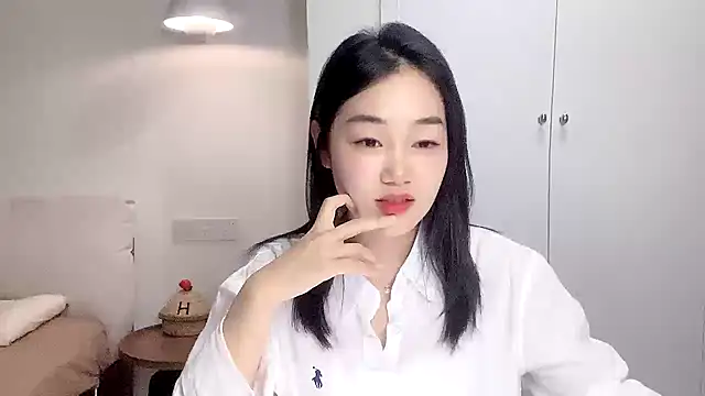 cloud8822 online show from April 20, 1:58 pm