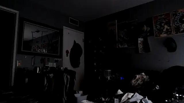 eavestease1 online show from February 25, 4:27 pm