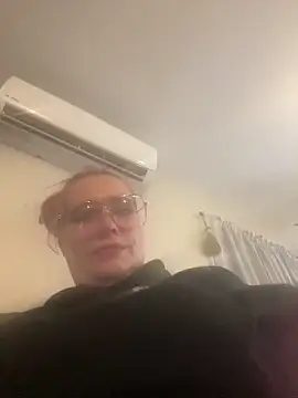 Lalalynn online show from February 3, 6:13 pm