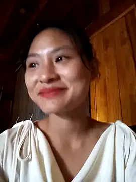 Snapshot of trieungoclnt chatting on September 18, 4:03 am trieungoclnt online show from September 18, 4:03 am