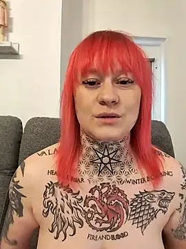 poussichienne online show from May 10, 3:17 pm