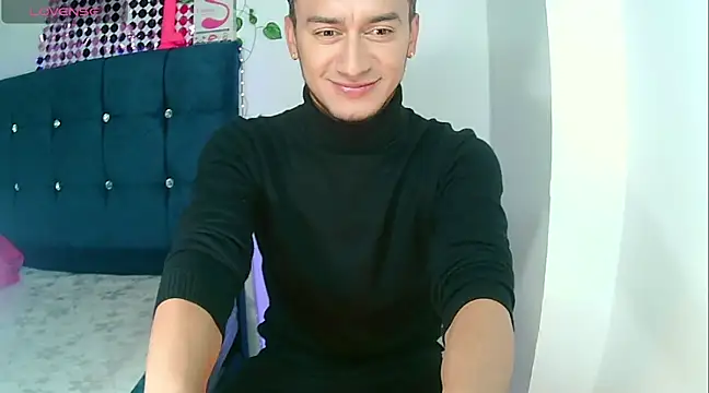 Kevin Torres online show from December 12, 2:37 am