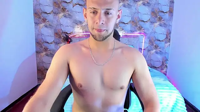 Snapshot of Damon_Bakert chatting on April 6, 2:51 pm Damon Bakert online show from April 6, 2:51 pm