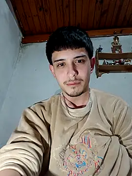 Snapshot of Elvergonn2105 chatting on October 14, 4:46 am Elvergonn2105 online show from October 14, 4:46 am