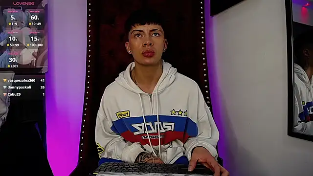 Steev Novoa online show from December 7, 8:11 am