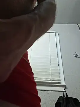 bigdickdaddy2184 online show from March 25, 2:39 am