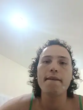 Snapshot of solzinhoalone chatting on July 8, 12:48 am solzinhoalone online show from July 8, 12:48 am