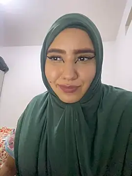 hannahayat online show from December 17, 12:01 am