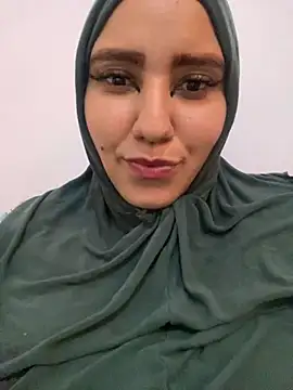 hannahayat online show from December 20, 9:06 pm