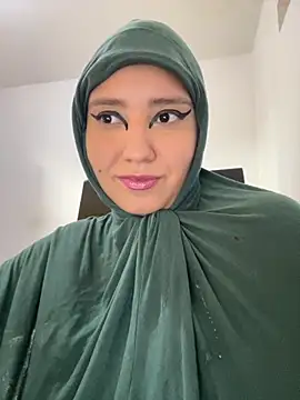 hannahayat online show from October 23, 2:38 pm