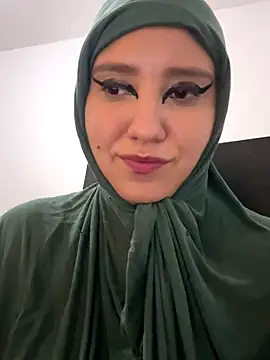 hannahayat online show from November 2, 3:25 pm