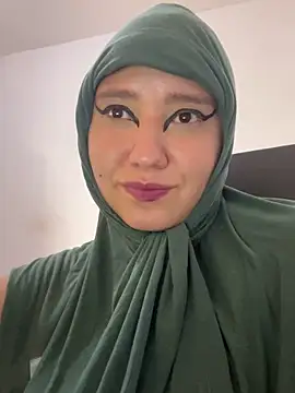 hannahayat online show from November 21, 1:54 pm