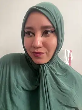 hannahayat online show from December 20, 3:19 pm