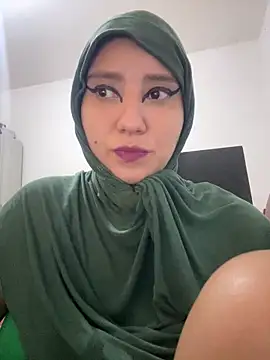 Snapshot of hannahayat chatting on February 1, 2:59 pm hannahayat online show from February 1, 2:59 pm