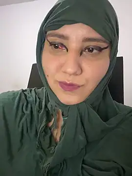 Snapshot of hannahayat chatting on February 20, 3:25 am hannahayat online show from February 20, 3:25 am