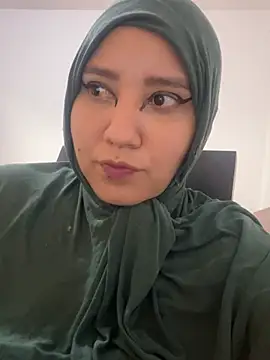 Snapshot of hannahayat chatting on February 25, 3:32 pm hannahayat online show from February 25, 3:32 pm