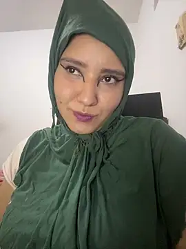 hannahayat online show from April 5, 8:28 pm