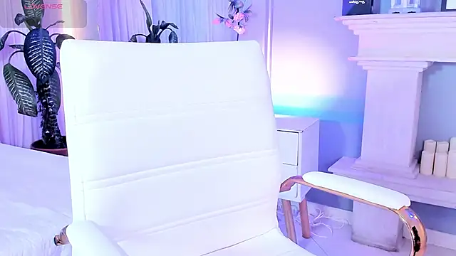 tiffany becker online show from December 22, 11:40 am