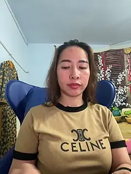 Snapshot of Cherry_6969 chatting on February 4, 9:28 am Cherry 6969 online show from February 4, 9:28 am