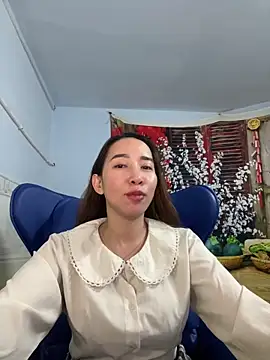 Snapshot of Cherry_6969 chatting on February 6, 4:25 pm Cherry 6969 online show from February 6, 4:25 pm