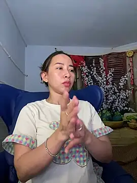Snapshot of Cherry_6969 chatting on February 10, 1:22 pm Cherry 6969 online show from February 10, 1:22 pm