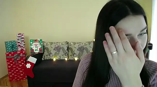 Pretty shy online show from December 29, 8:44 am