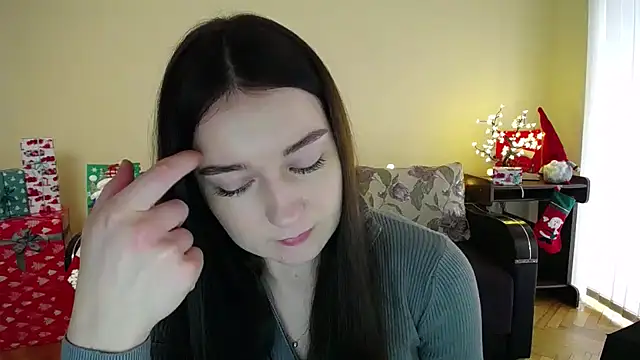 Pretty shy online show from January 3, 9:04 am