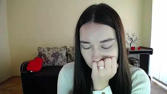 Snapshot of Pretty_shy chatting on October 26, 9:37 am Pretty shy online show from October 26, 9:37 am