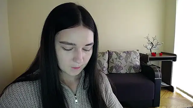 Snapshot of Pretty_shy chatting on November 19, 9:20 am Pretty shy online show from November 19, 9:20 am