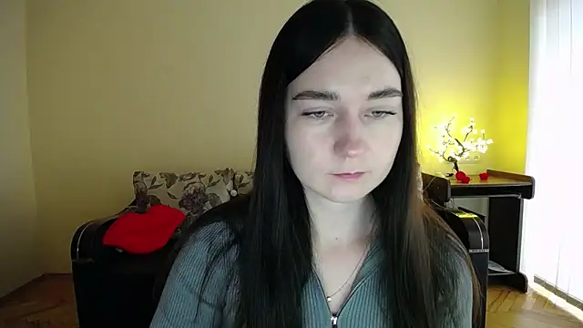 Snapshot of Pretty_shy chatting on December 5, 9:40 am Pretty shy online show from December 5, 9:40 am