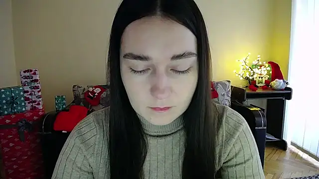 Snapshot of Pretty_shy chatting on December 16, 8:41 am Pretty shy online show from December 16, 8:41 am