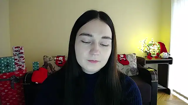 Snapshot of Pretty_shy chatting on December 17, 9:37 am Pretty shy online show from December 17, 9:37 am