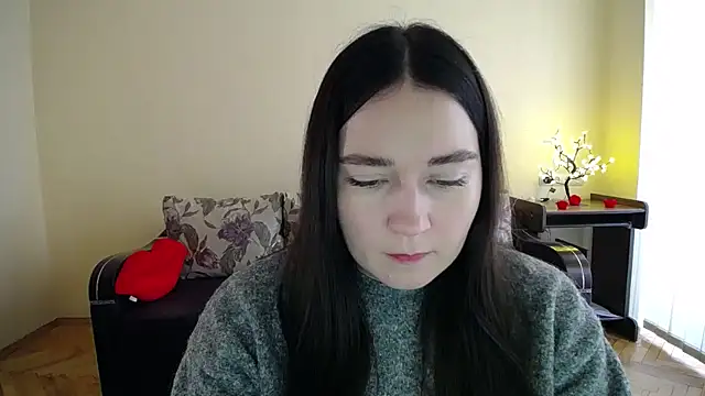 Snapshot of Pretty_shy chatting on February 2, 10:03 am Pretty shy online show from February 2, 10:03 am