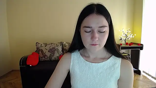 Snapshot of Pretty_shy chatting on June 11, 8:56 am Pretty shy online show from June 11, 8:56 am