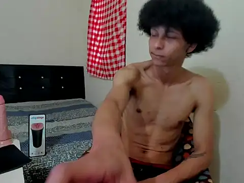 Snapshot of cardrey05 chatting on September 22, 8:11 pm cardrey05 online show from September 22, 8:11 pm