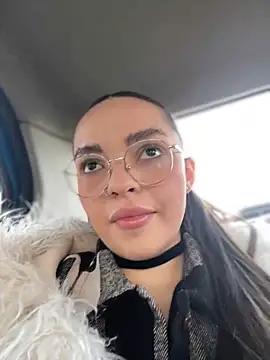 Snapshot of AnaWest chatting on January 25, 5:40 am AnaWest online show from January 25, 5:40 am