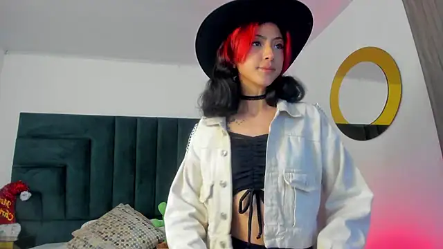 BonnieCute  online show from December 26, 11:43 am