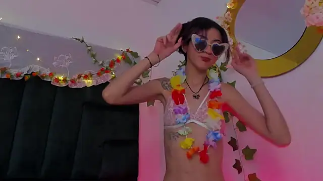 BonnieCute  online show from January 15, 2:46 pm