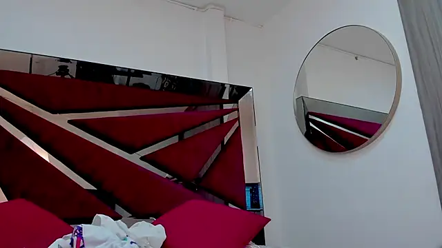 BonnieCute  online show from April 10, 11:53 pm