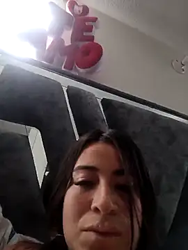 Alona Evans online show from February 11, 6:01 pm