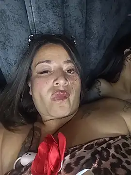 Snapshot of Alona_Evans chatting on February 11, 11:21 pm Alona Evans online show from February 11, 11:21 pm