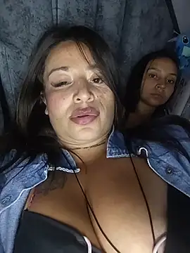 Snapshot of Alona_Evans chatting on February 12, 11:55 pm Alona Evans online show from February 12, 11:55 pm