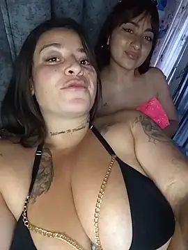 Snapshot of Alona_Evans chatting on February 20, 11:05 pm Alona Evans online show from February 20, 11:05 pm