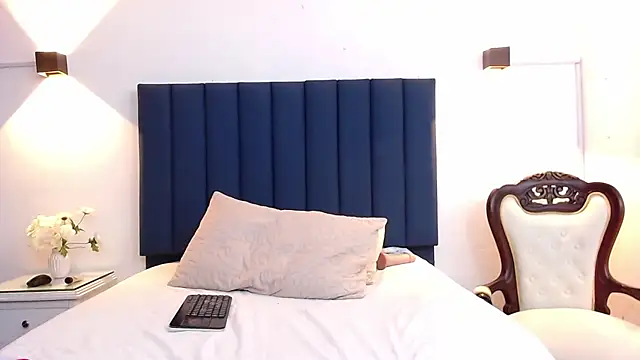 Snapshot of KattaGoez chatting on February 28, 8:07 pm KattaGoez online show from February 28, 8:07 pm