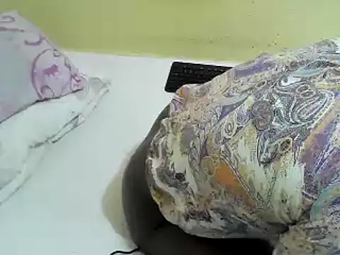 Snapshot of Quincy_joyy chatting on February 9, 2:40 pm Quincy joyy online show from February 9, 2:40 pm