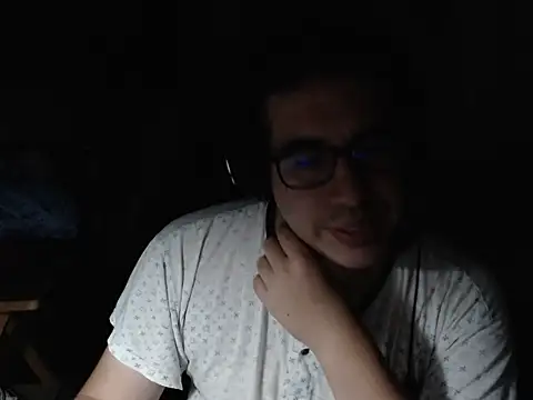 thealfawolf01 online show from November 26, 5:19 am