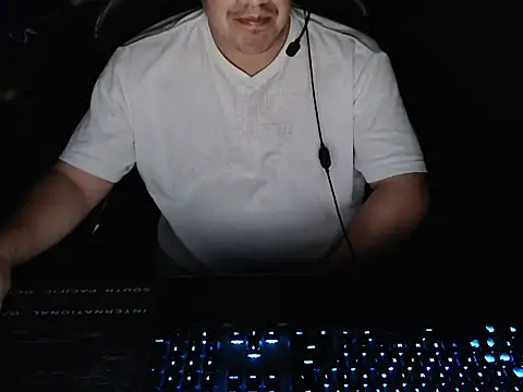 thealfawolf01 online show from May 21, 4:41 am