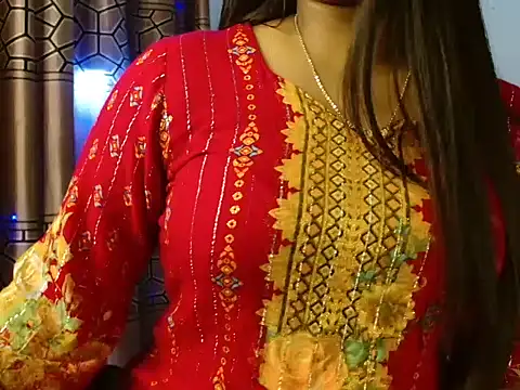 Snapshot of Unlucky-flowers chatting on February 2, 4:43 pm Unlucky-flowers online show from February 2, 4:43 pm